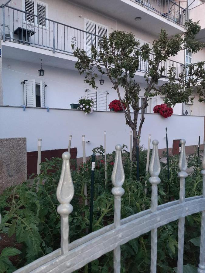 Apartment Bracic Vodice Esterno foto