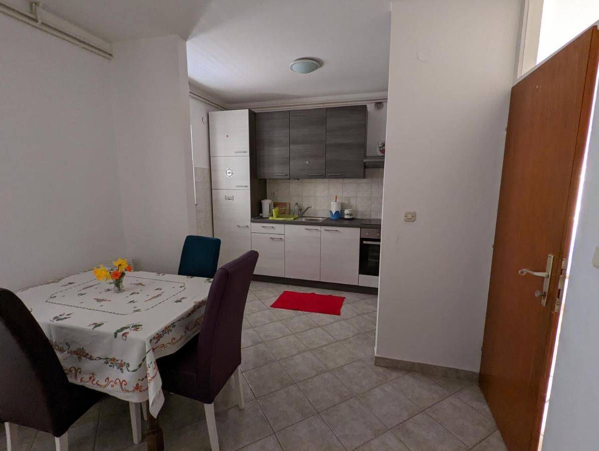 Apartment Bracic Vodice Esterno foto