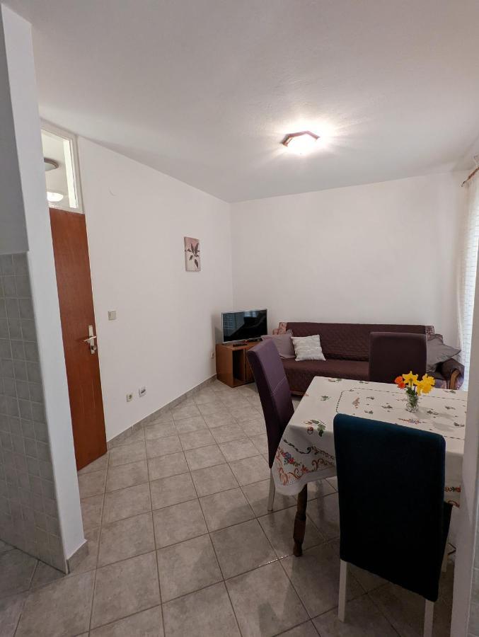 Apartment Bracic Vodice Esterno foto