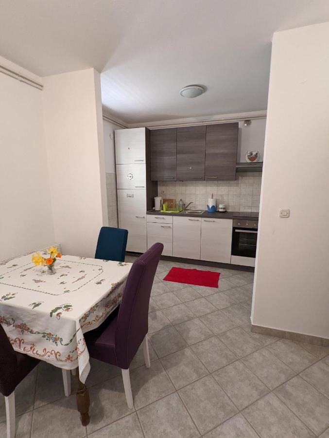 Apartment Bracic Vodice Esterno foto